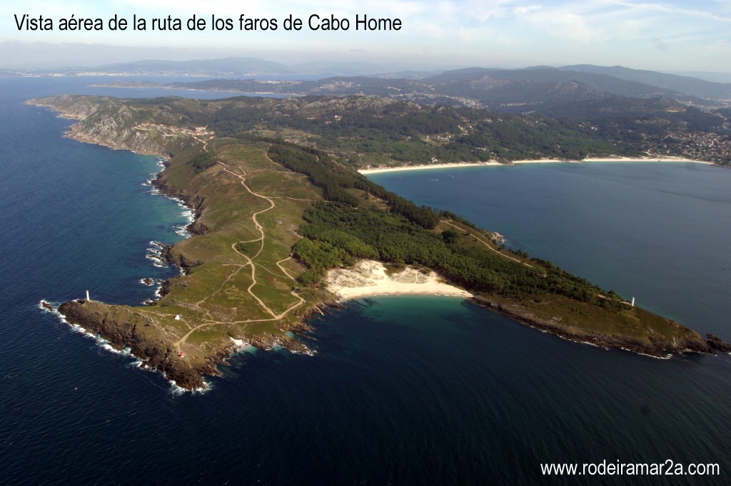 Vista aérea de Cabo Home, Playa de Melide y las ensenada de Barra, Viñó y Nerga